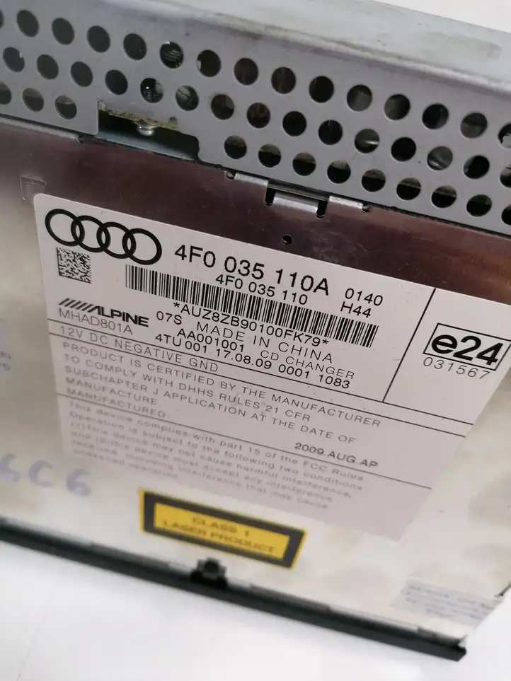 Audi A6 S6 C6 4F (2008 - 2011) 4F0035110A CD/DVD чейнджер — фото 2