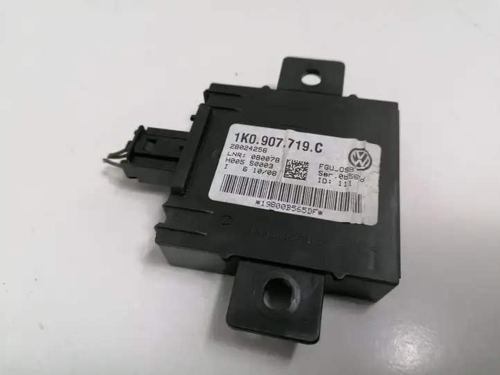 Audi A3/S3 8P (2004 - 2008) 1K0907719C Датчик угла поворота руля — фото 2