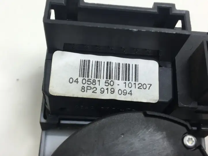 Audi A3/S3 8P (2004 - 2008) 8P2941531Q Включатель фонарей — фото 4
