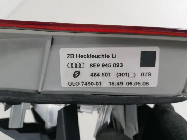 Audi A4 S4 B7 8E 8H (2004 - 2009) 8E9945093 Задний фонарь в крышке багажника — фото 3