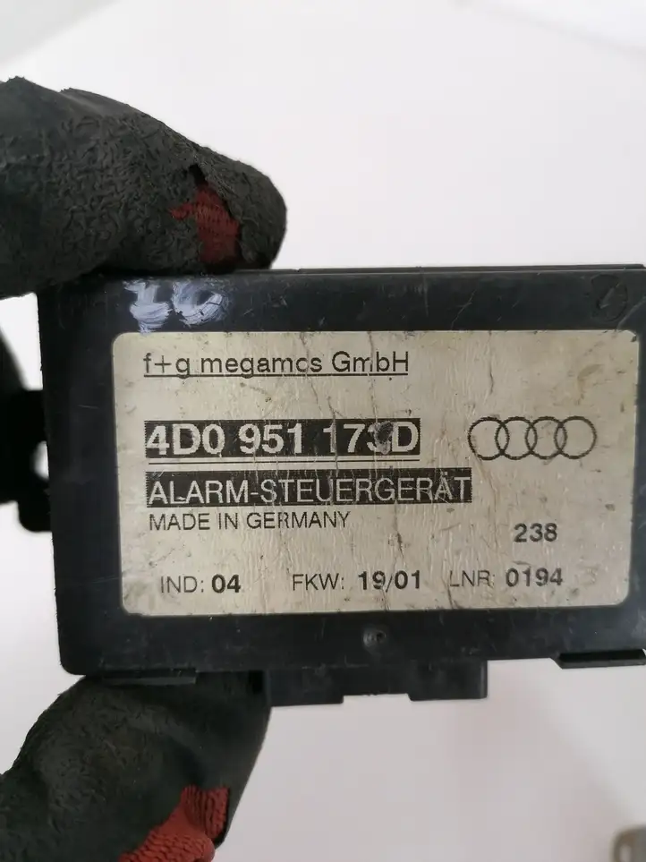Audi A6 S6 C5 4B (2001 - 2004) 4D0951173D Прочие блоки управления — фото 2