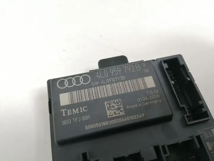 Audi Q7 4L (2005 - 2009) 4L0959792B Блок управления дверью — фото 2