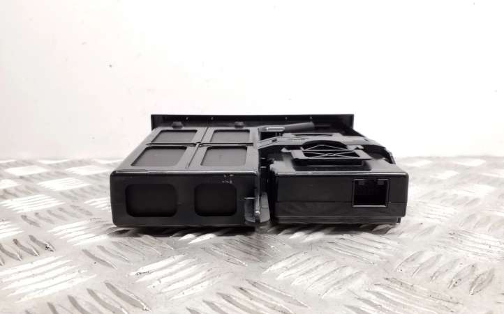 Volkswagen Scirocco (2008 - 2014)  5N0035341C Блок управления USB