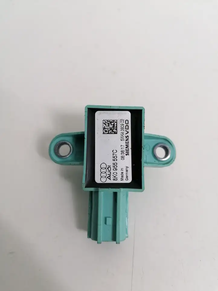 Audi A4 S4 B8 8K (2007 - 2011) 8K0955557C Датчик удара SRS — фото 1