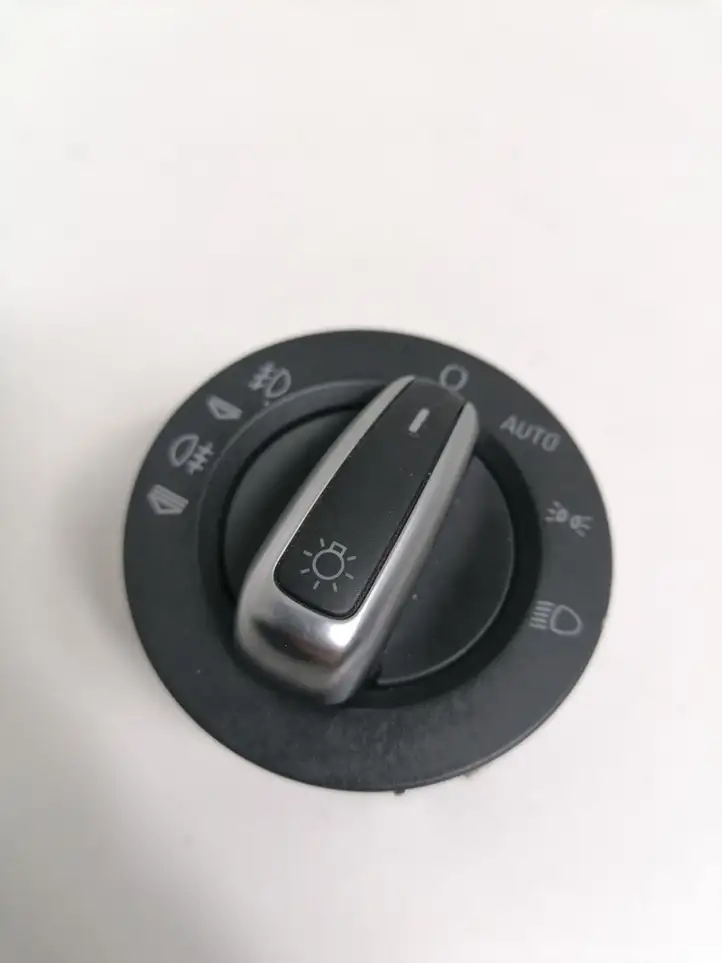 Audi A6 S6 C6 4F (2008 - 2011) 4F2941531E Включатель фонарей — фото 1