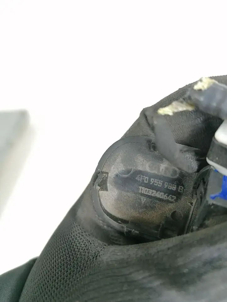 Audi A6 S6 C6 4F (2008 - 2011) 4F0955988B Форсунка омывателя лобового стекла — фото 2