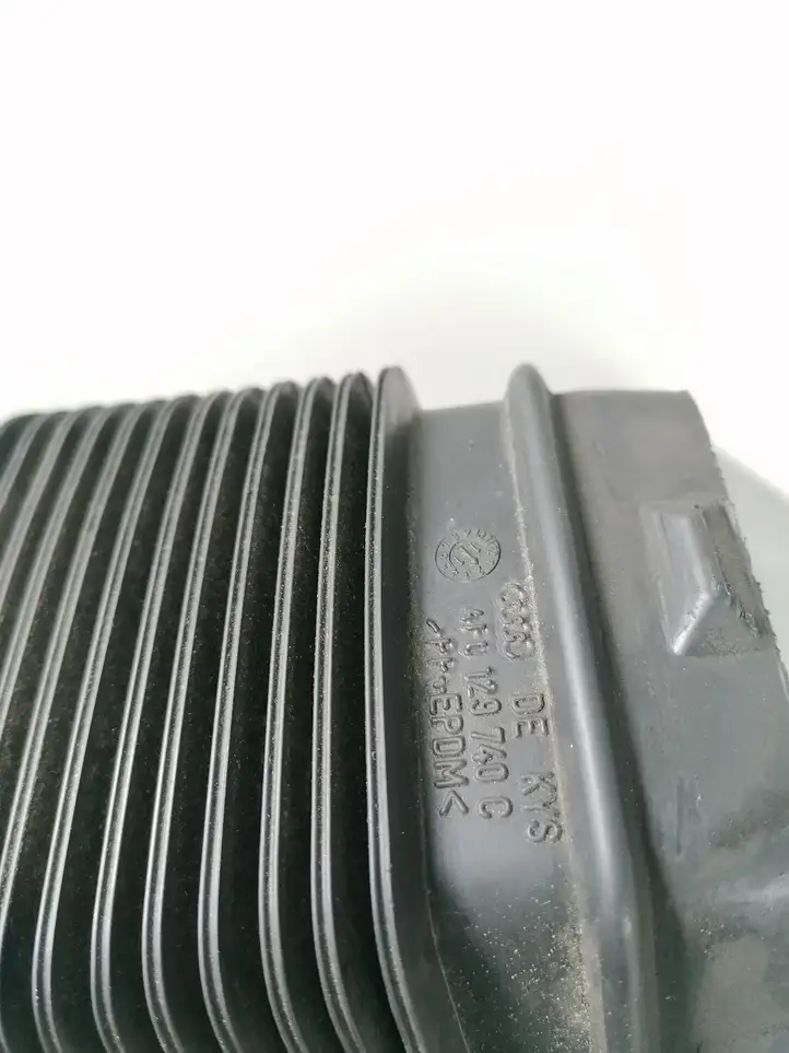 Audi A6 S6 C6 4F (2008 - 2011) 4F0129521B Детали воздухозаборника — фото 2