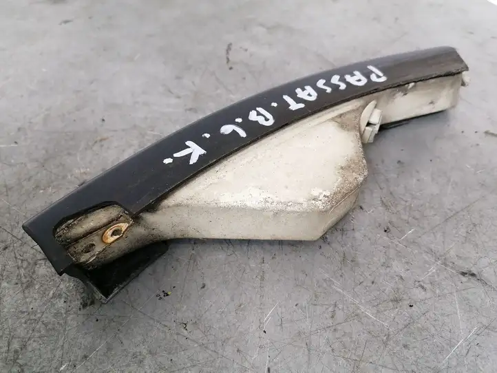 Volkswagen PASSAT B6 (2005 - 2010) 3C0953041L Указатель поворота передний — фото 2