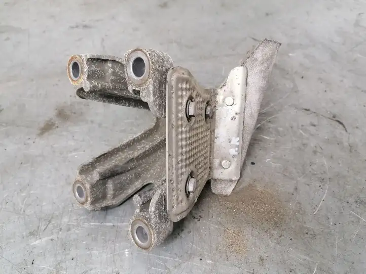 Audi A5 8T 8F (2007 - 2011) 8K0199307AJ Кронштейн двигателя — фото 4