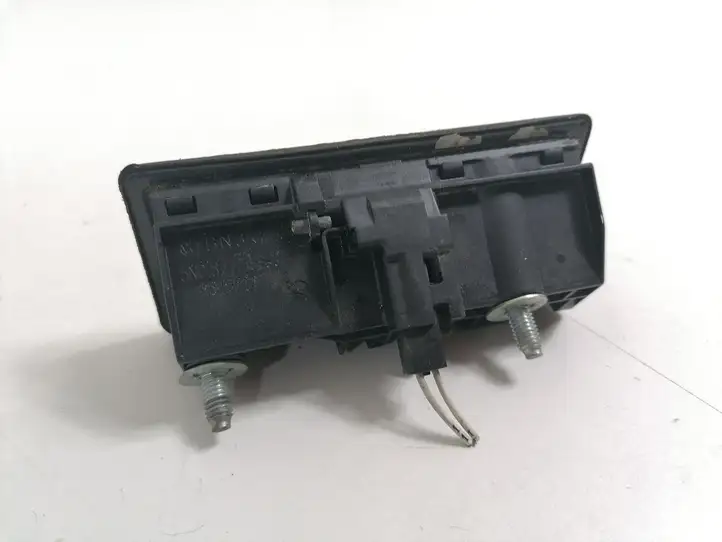 Volkswagen PASSAT B7 (2011 - 2014) 5N0827566T Кнопка закрытия крышки багажника — фото 2