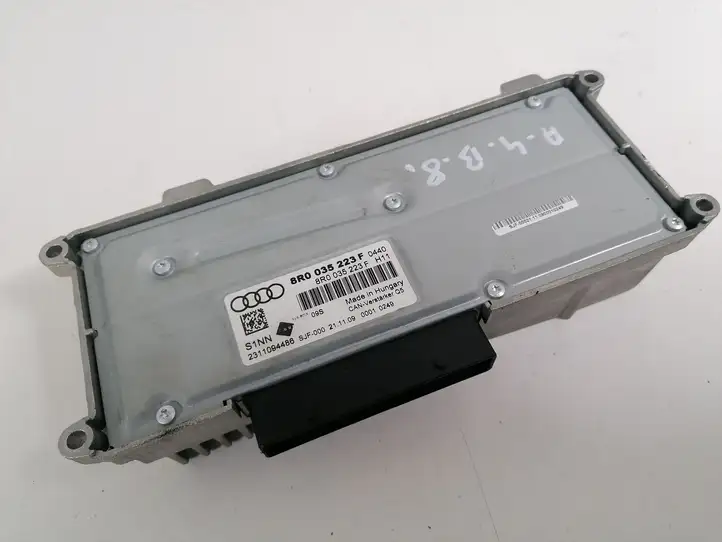 Audi A4 S4 B8 8K (2007 - 2011) 8R0035223F Усилитель звука — фото 3