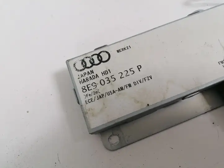 Audi A4 S4 B7 8E 8H (2004 - 2009) 8E9035225P Усилитель антенны — фото 2
