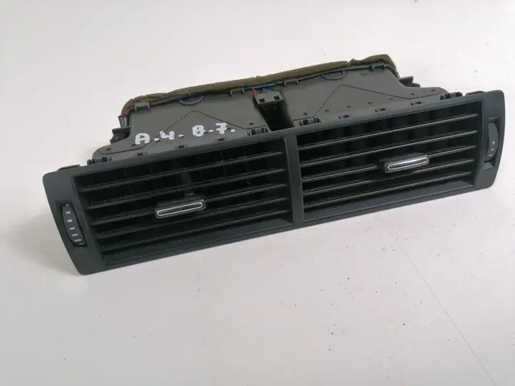 Audi A4 S4 B7 8E 8H (2004 - 2009) 8E0820951H Центральный воздушный дефлектор — фото 1