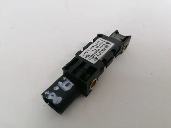 Audi A8 S8 D3 4E (2005 - 2007) 4B0959643E Датчик удара SRS — фото 2