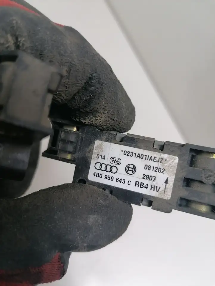 Audi A8 S8 D3 4E (2002 - 2005) 4B0959643C Датчик удара SRS — фото 2