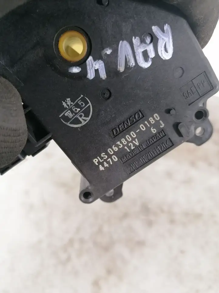 Toyota RAV 4 (XA30) (2006 - 2016) 0638000180 Двигатель задвижки потока воздуха — фото 2