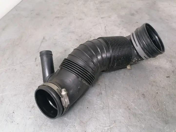 Volkswagen Tiguan (2007 - 2011) 5N0129656 Трубка подачи воздуха — фото 1
