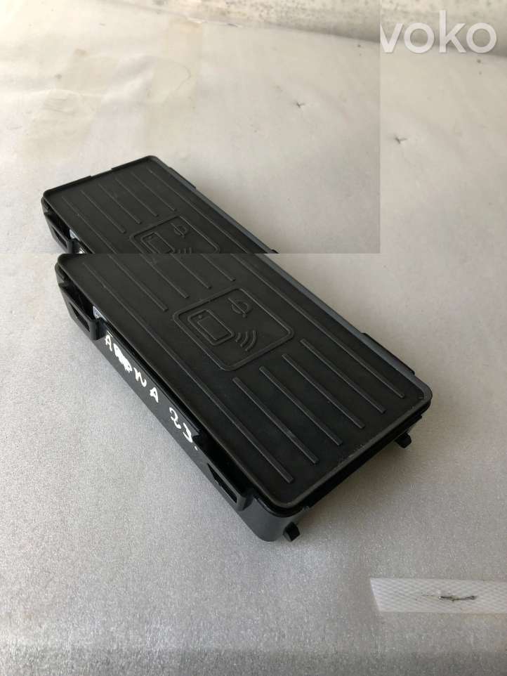 Seat Arona (2017 - )  81a035502 Модуль беспроводной зарядки