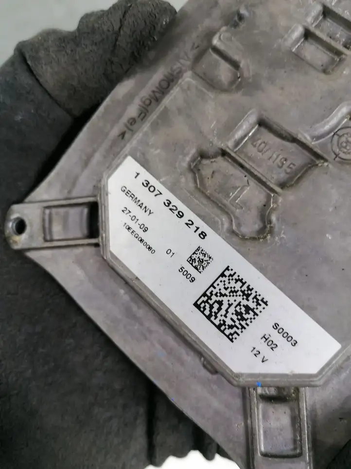 Audi A4 S4 B8 8K (2007 - 2011) 1307329218 Блок розжига ксенона — фото 3