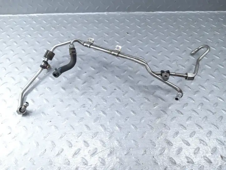 Audi A8 S8 D4 4H (2010 - 2014) 079127507BL Трубка топливной системы — фото 2