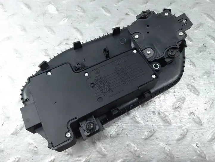 Audi A8 S8 D4 4H (2010 - 2014) 8K0959747 Ручка регулировки сиденья — фото 6