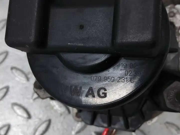 Audi A8 S8 D4 4H (2010 - 2014) 079959231C Насос вторичного воздуха — фото 4