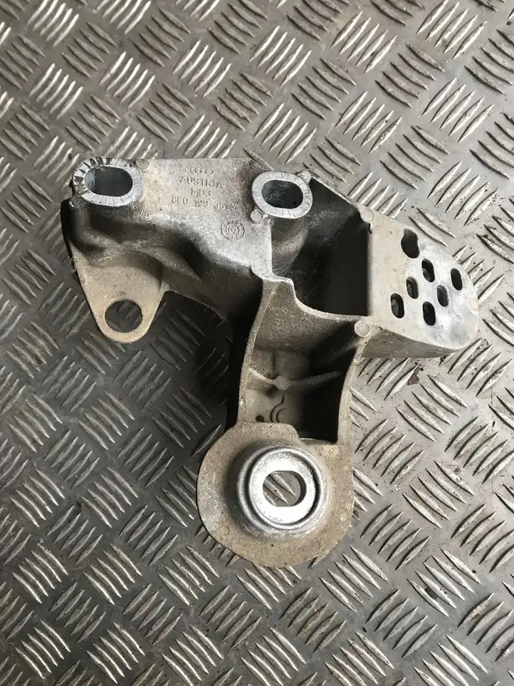 Audi A4 S4 B8 8K (2007 - 2011) 8E0199381Q Кронштейн двигателя — фото 1