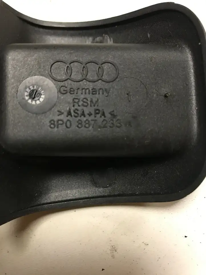 Audi A3/S3 8P (2008 - 2013) 8P0887233A Заглушка ISOFIX — фото 2