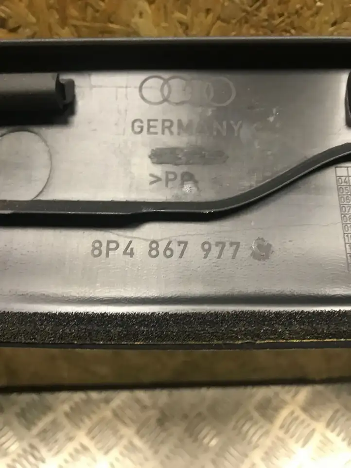 Audi A3/S3 8P (2008 - 2013) 8P4867977C Верхняя обшивка у окна — фото 2