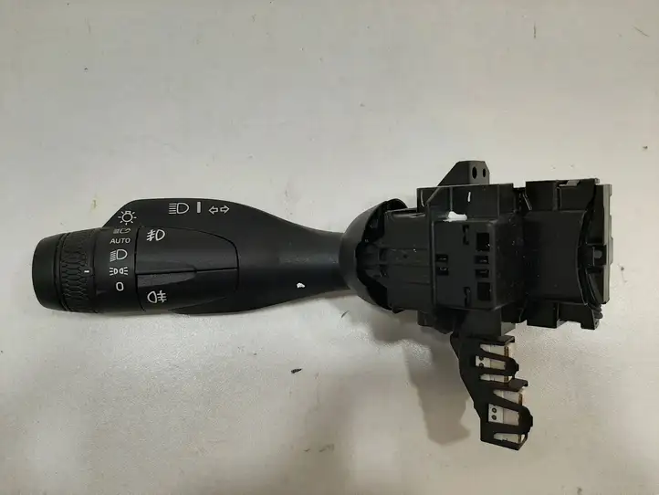 Volvo XC90 (2014 - 2019) 31674102 Кнопки на рулевом колесе — фото 1