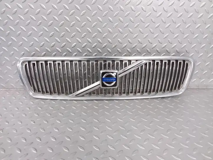 Volvo V70 (2000 - 2004) 9190385 Верхняя решетка радиатора — фото 6