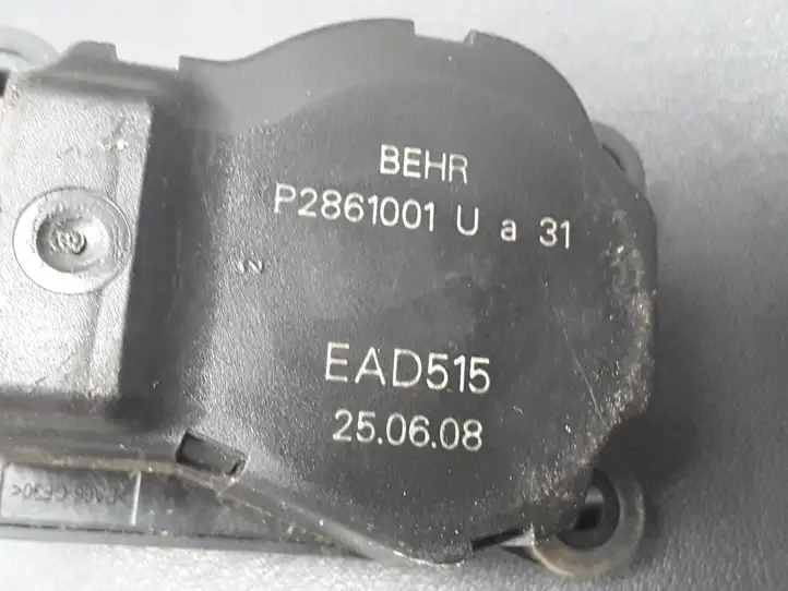 Citroen C5 (2008 - 2017) P2861001 Двигатель задвижки потока воздуха — фото 2