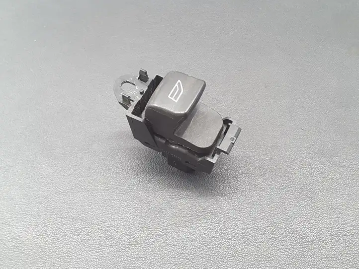 Volvo V50 (2004 - 2008) 30774162 Кнопка стеклоподъемников — фото 1