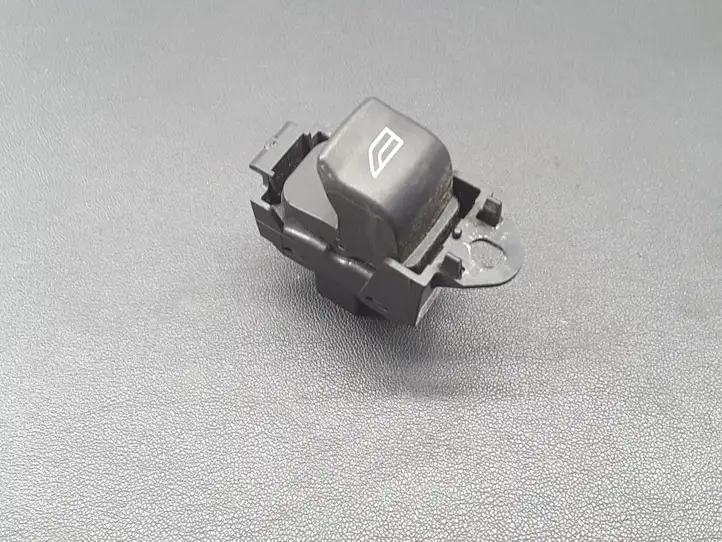 Volvo V50 (2004 - 2008) 30774162 Кнопка стеклоподъемников — фото 4