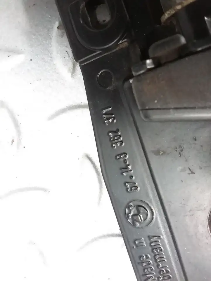 BMW 5 E39 (1996 - 2003) 8362371 Доводчик крышки багажника — фото 2