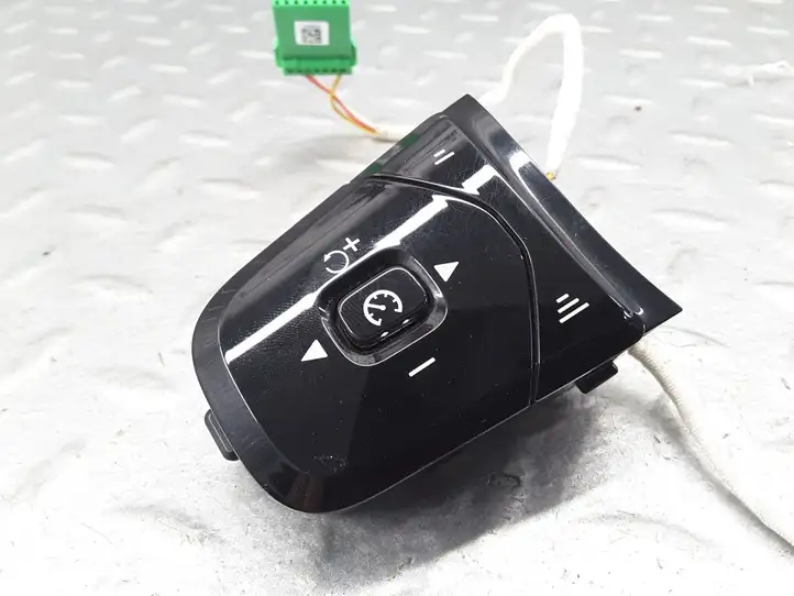 Volvo XC90 (2014 - 2019) 31443498 Кнопки на рулевом колесе — фото 1