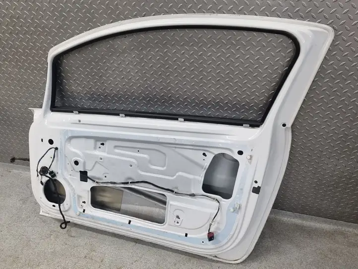 Opel Corsa D (2010 - 2014) Дверь — фото 2
