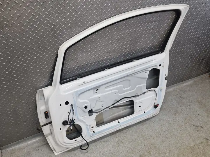 Opel Corsa D (2010 - 2014) Дверь — фото 4