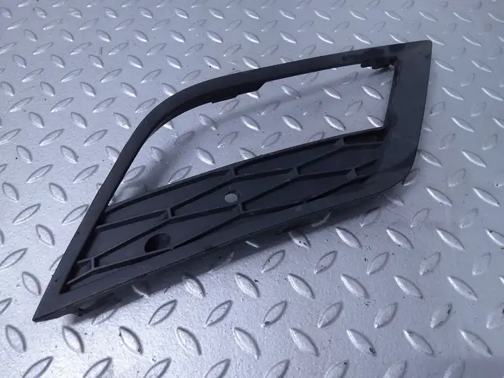 Seat Leon (5F) (2012 - 2019) 5F0853666A Решетка противотуманной фары — фото 1