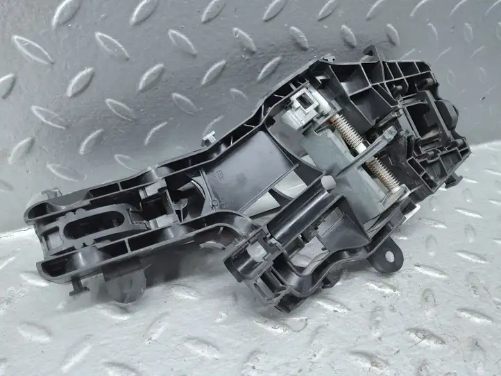 Volkswagen Tiguan (2016 - 2020) 510837206D Наружная ручка задней двери — фото 5