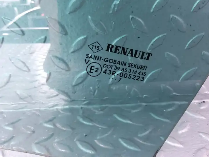 Renault Clio III (2005 - 2012) QA1024757 Стекло задней двери — фото 3