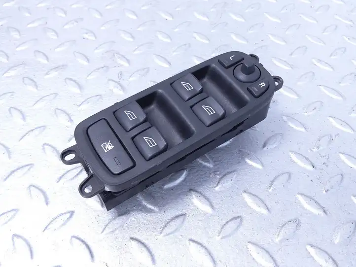 Volvo V50 (2004 - 2008) 30710787 Кнопка стеклоподъемников — фото 1