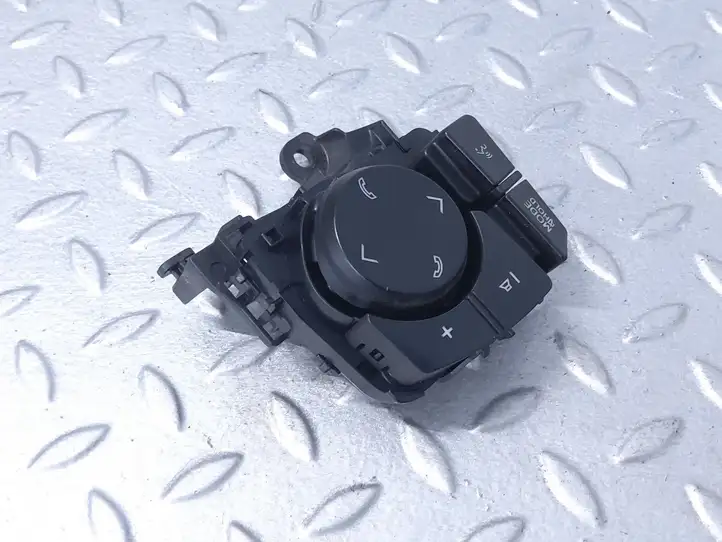 Toyota RAV 4 (XA40) (2012 - 2018) 75E566 Кнопки на рулевом колесе — фото 4