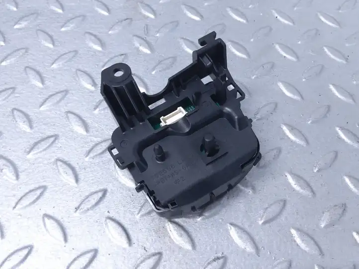 Toyota RAV 4 (XA40) (2012 - 2018) 75E566 Кнопки на рулевом колесе — фото 6