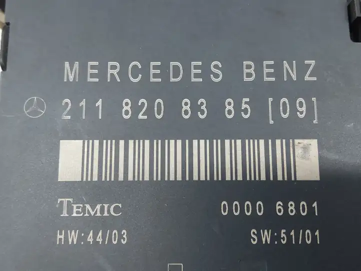 Mercedes-Benz E W211 (2002 - 2009) A2118208385 Блок управления дверью — фото 3