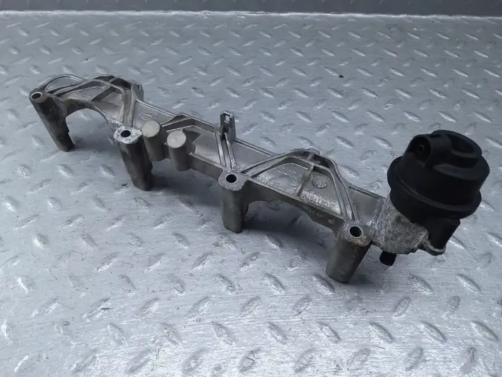 Audi A8 S8 D4 4H (2010 - 2014) 079133340 Держатель форсунки — фото 2