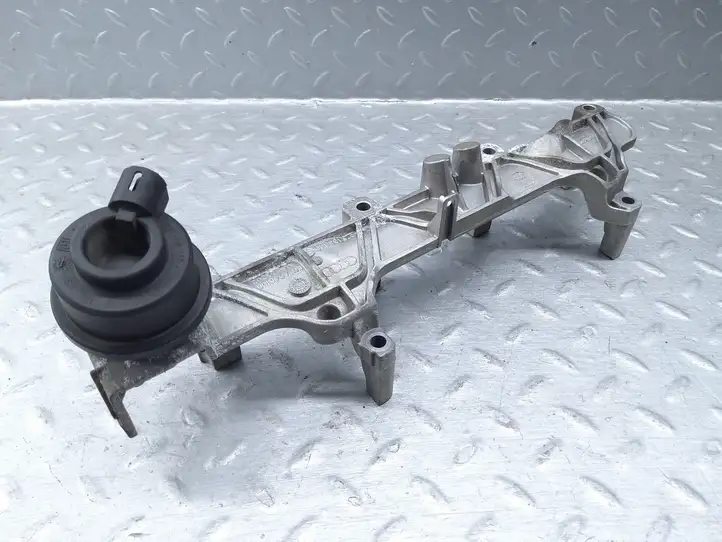 Audi A8 S8 D4 4H (2010 - 2014) 079133340 Держатель форсунки — фото 4