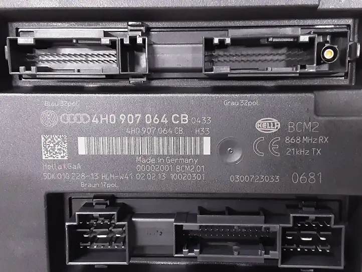 Audi A8 S8 D4 4H (2010 - 2014) 4H0907064CB Модуль комфорта — фото 4
