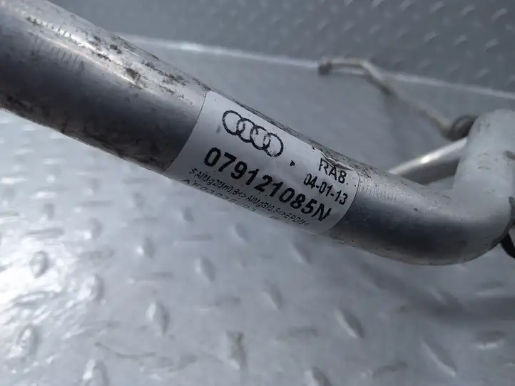 Audi A8 S8 D4 4H (2010 - 2014) 079121085N Трубки и шланги кондиционера — фото 4