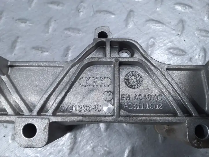 Audi A8 S8 D4 4H (2010 - 2014) 079133340 Держатель форсунки — фото 3